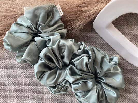 SAGE SCRUNCHIES