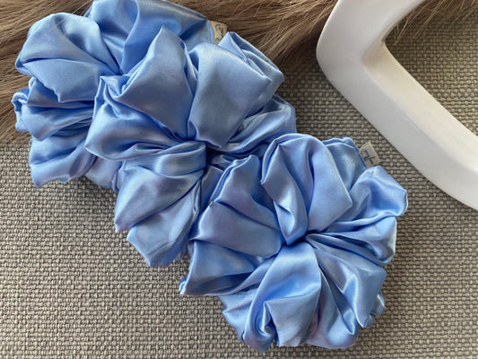 BABY BLUE SCRUNCHIES