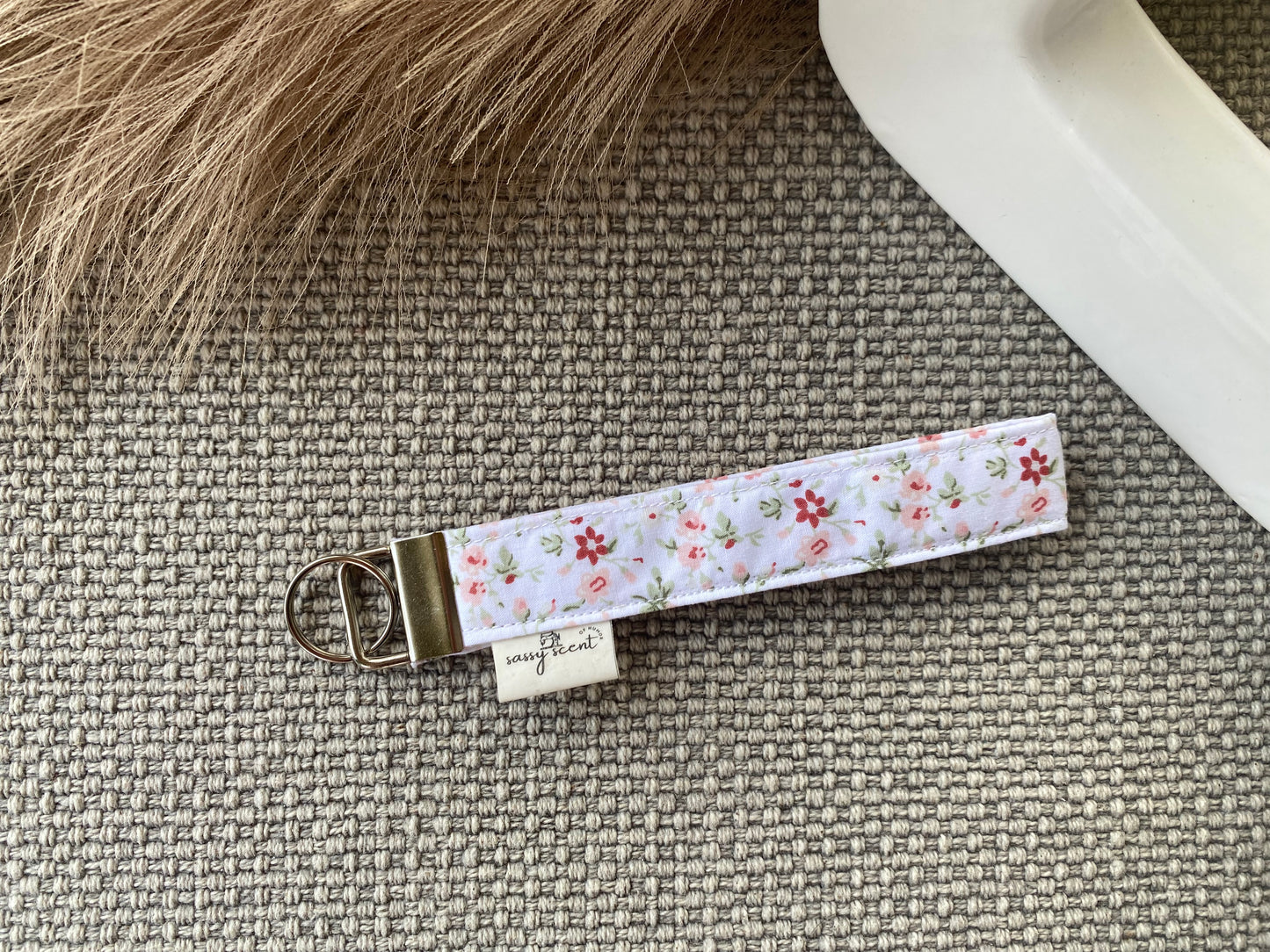 Floral Fancy Keychain Holder