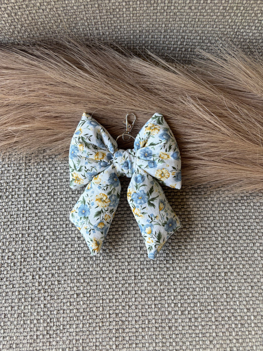 Morning Petals Bow Keychain Holder