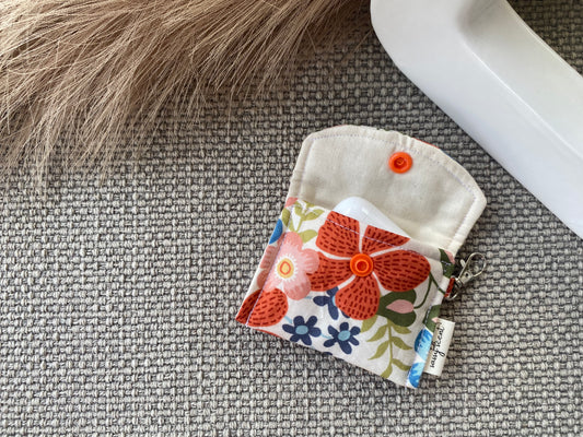 Vintage Blossom AirPod Pouch