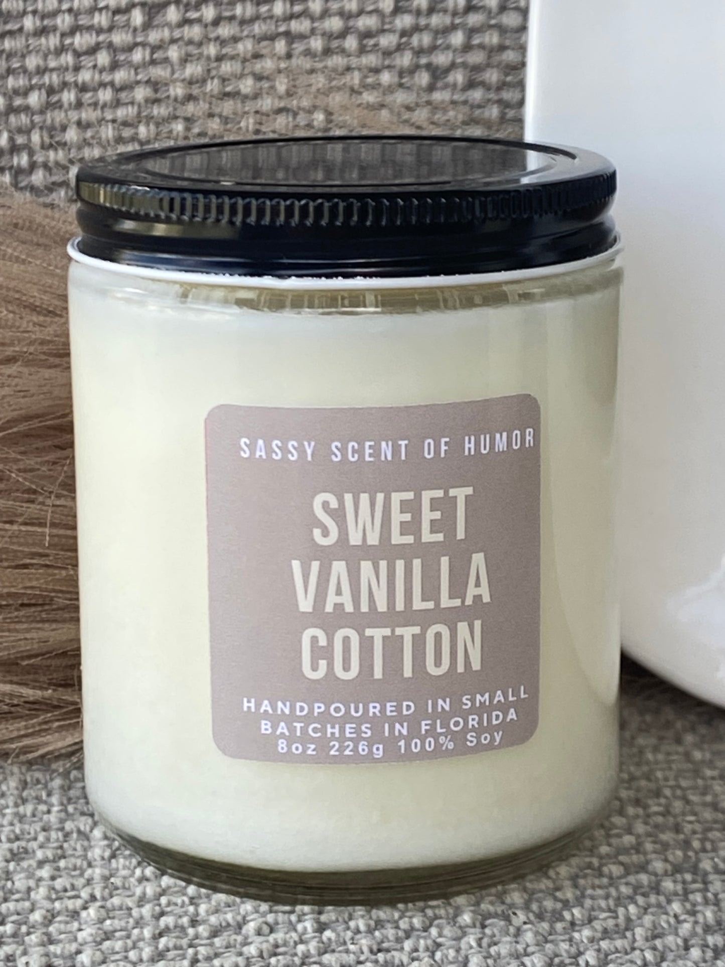Sweet Vanilla Cotton 8oz Candle