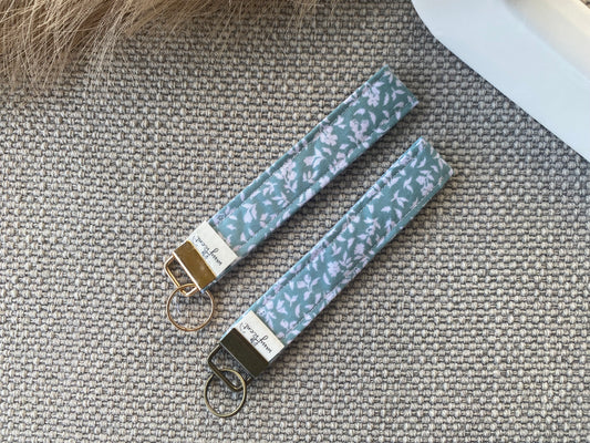 Petal Puff Keychain Holder
