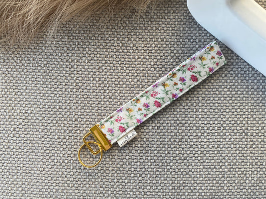 Rose Valley Keychain Holder